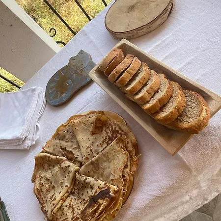 E Vjeter Πανσιόν *